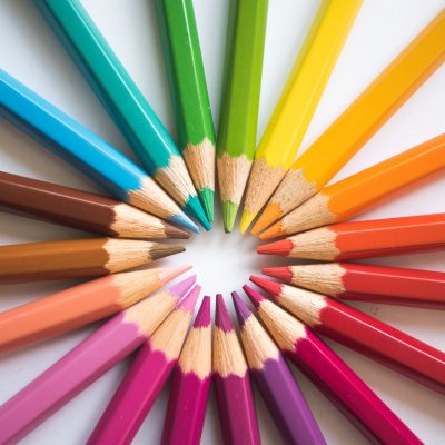 colorful-pens-circle